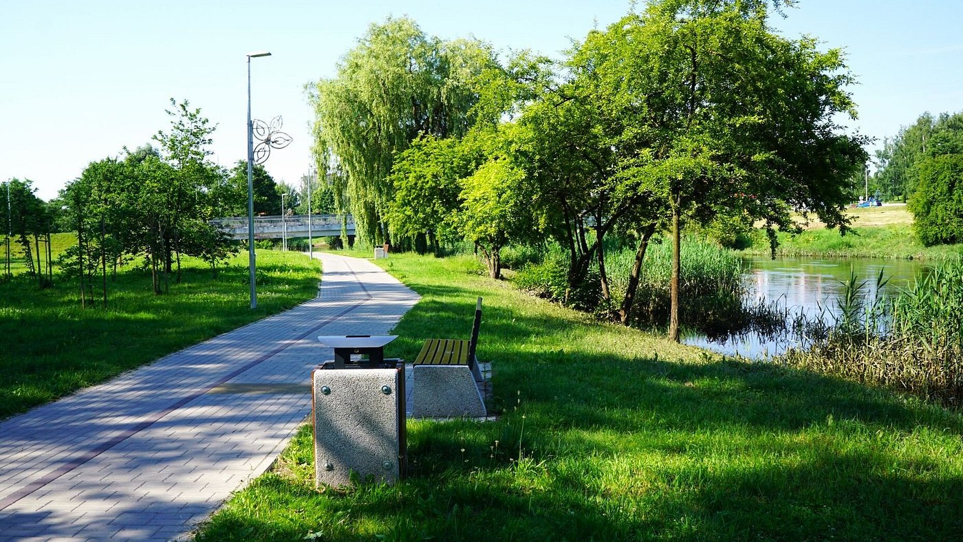 Pašešupio parkas Marijampolėje prie Sakurų namų